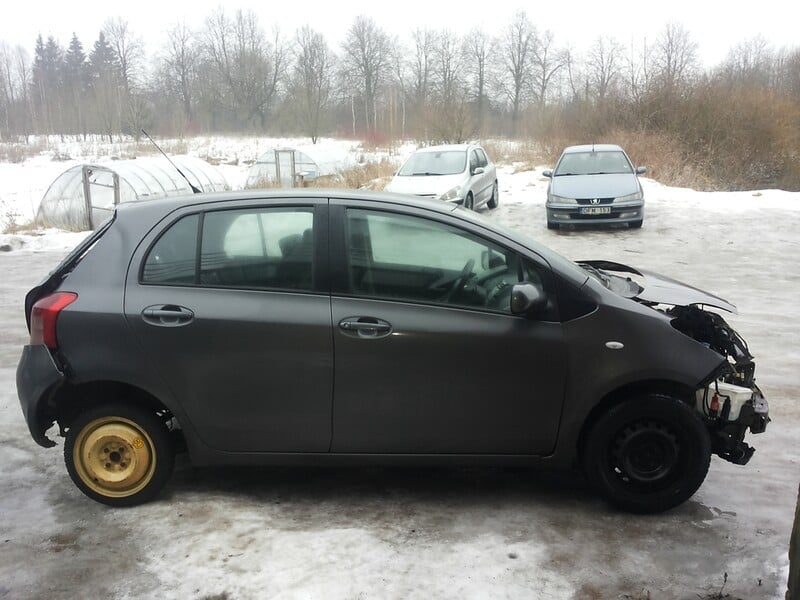 Фотография 6 - Toyota Yaris II Europa 2008 г запчясти