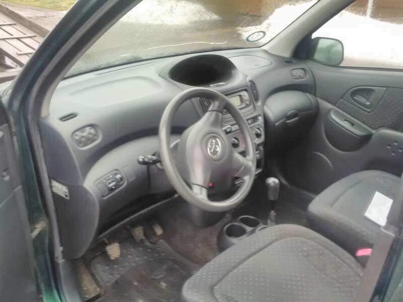 Photo 3 - Toyota Yaris Verso 2004 y parts