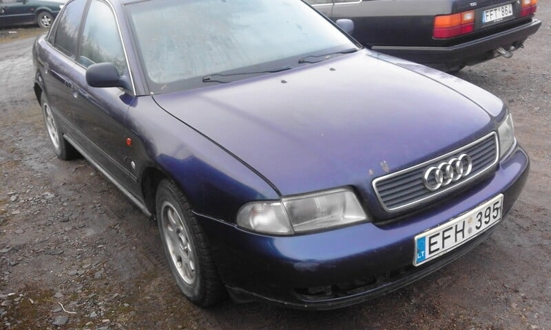 Photo 2 - Audi A4 1997 y parts