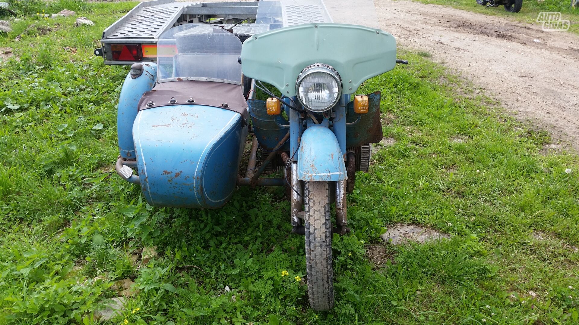 Dniepr MT-9 1974 y Three-wheel motorcycle