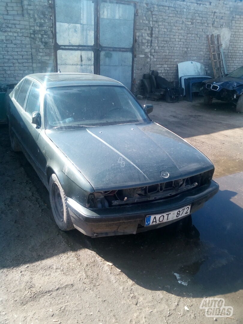 Bmw 520 E34 Automatas 1989 m dalys