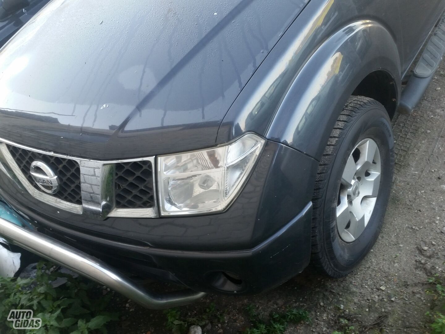 Nissan Navara 126kw 2006 m dalys