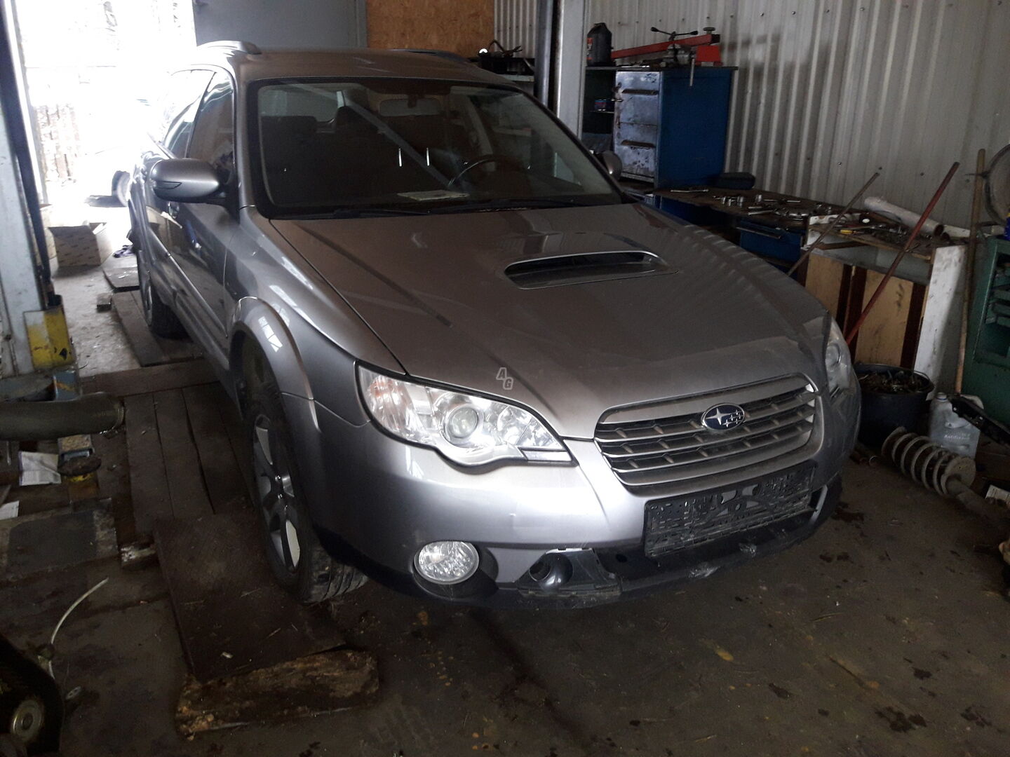 Subaru Outback IV 2010 m dalys
