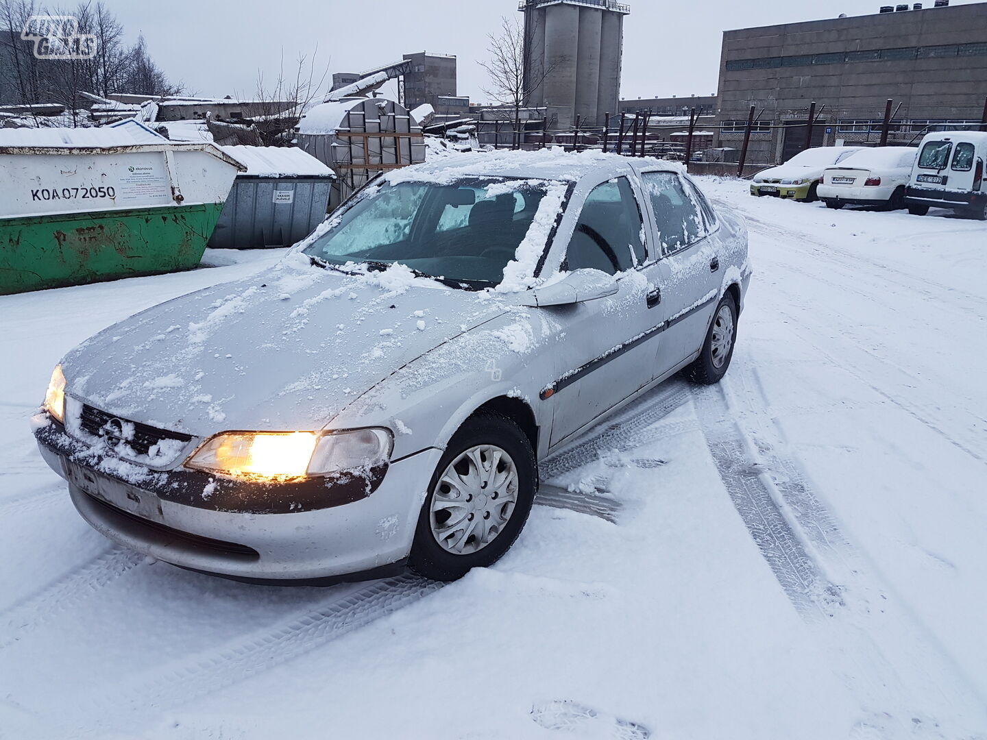 Opel Vectra B 1.8 BENZINAS 85 1997 г запчясти