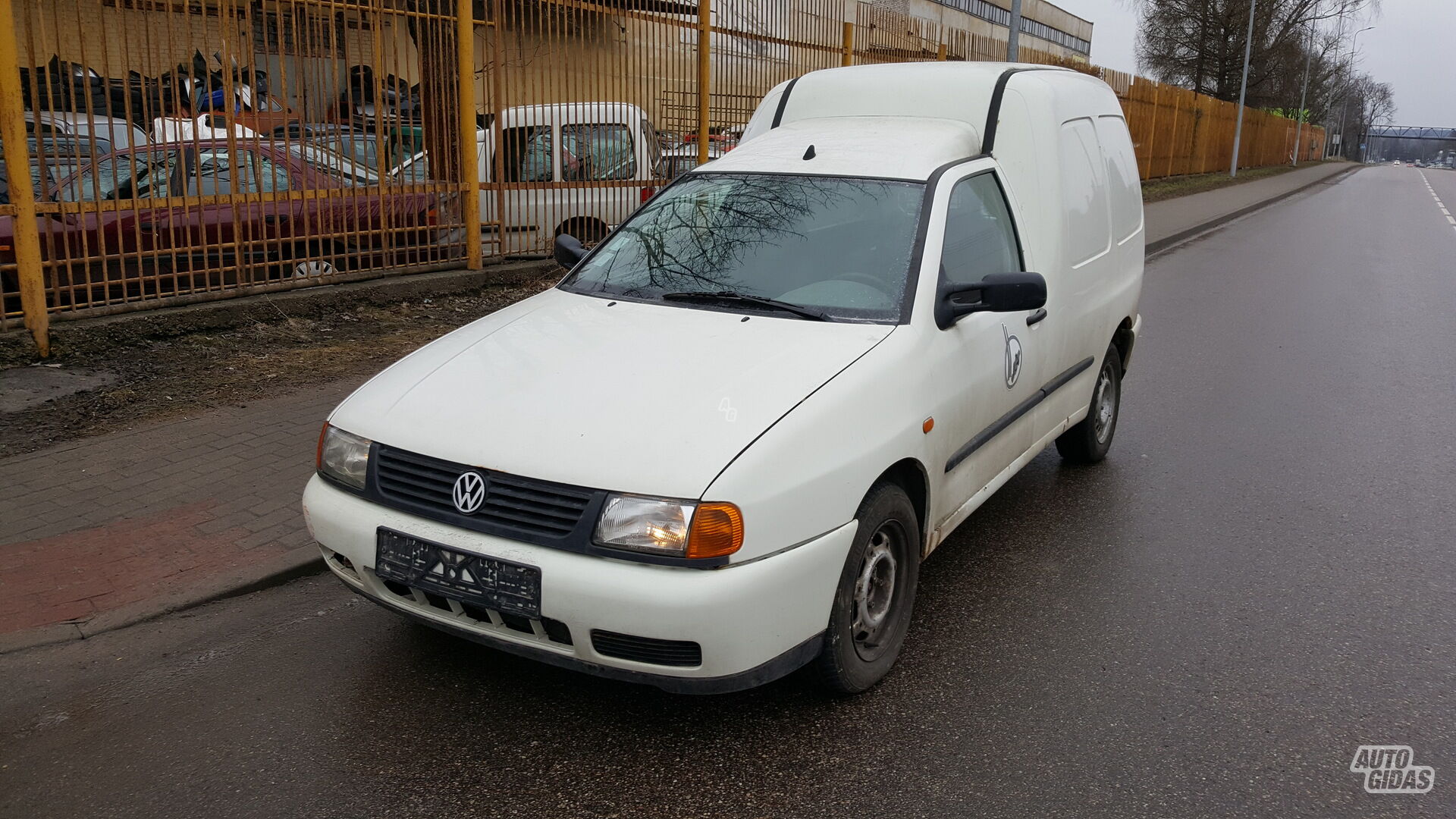 Volkswagen Caddy II 66 kW 2002 m dalys