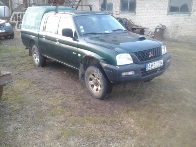 Mitsubishi L200 2004 m dalys