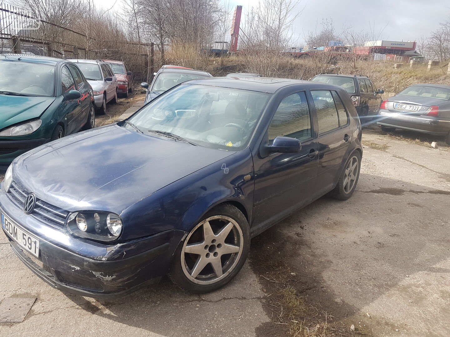 Volkswagen Golf IV 1.9 DYZELIS 81KW 1998 y parts