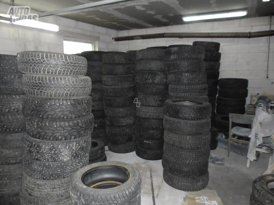 Bridgestone R16C universal tyres minivans
