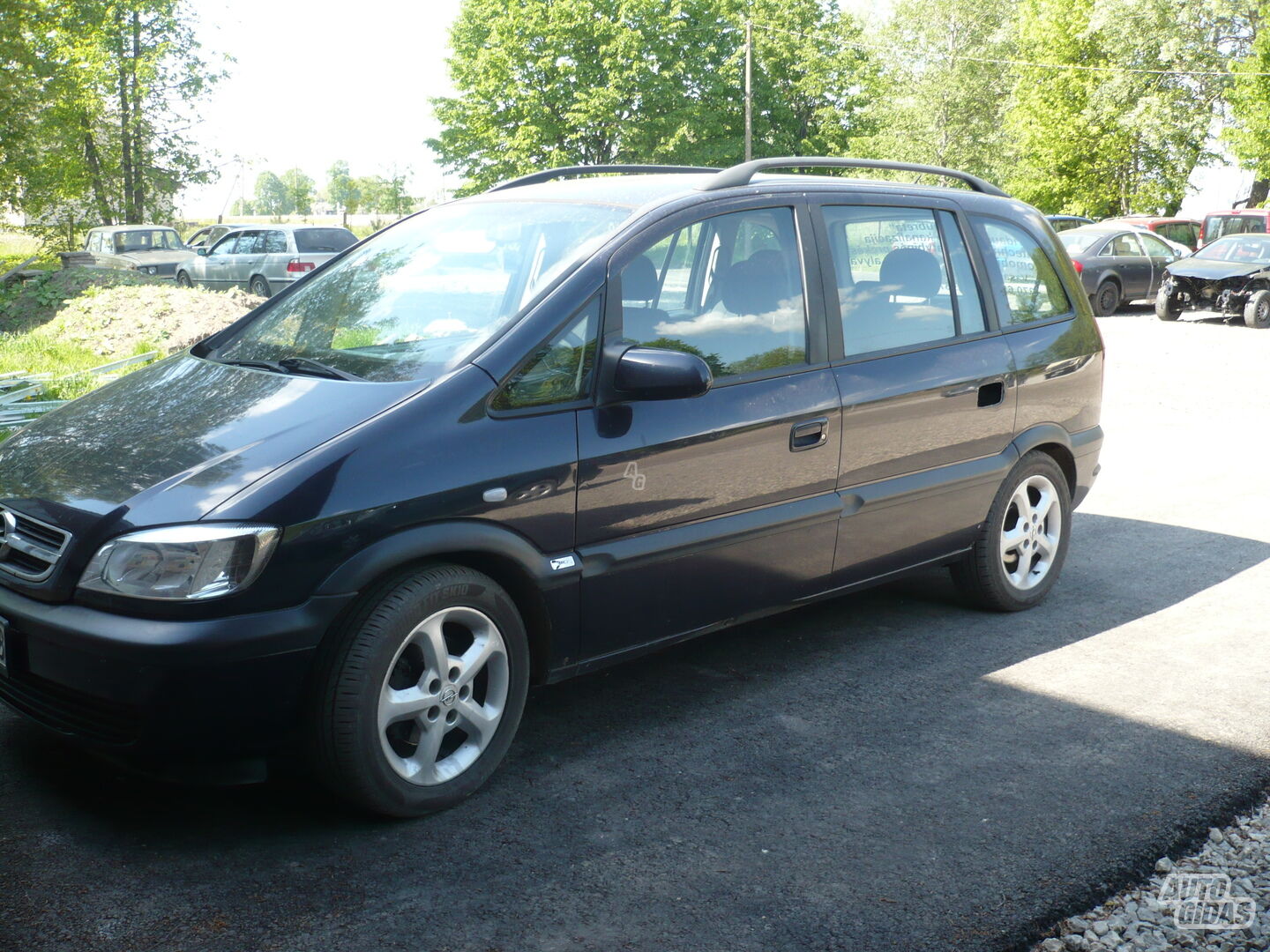 Opel Zafira A 2001 m dalys