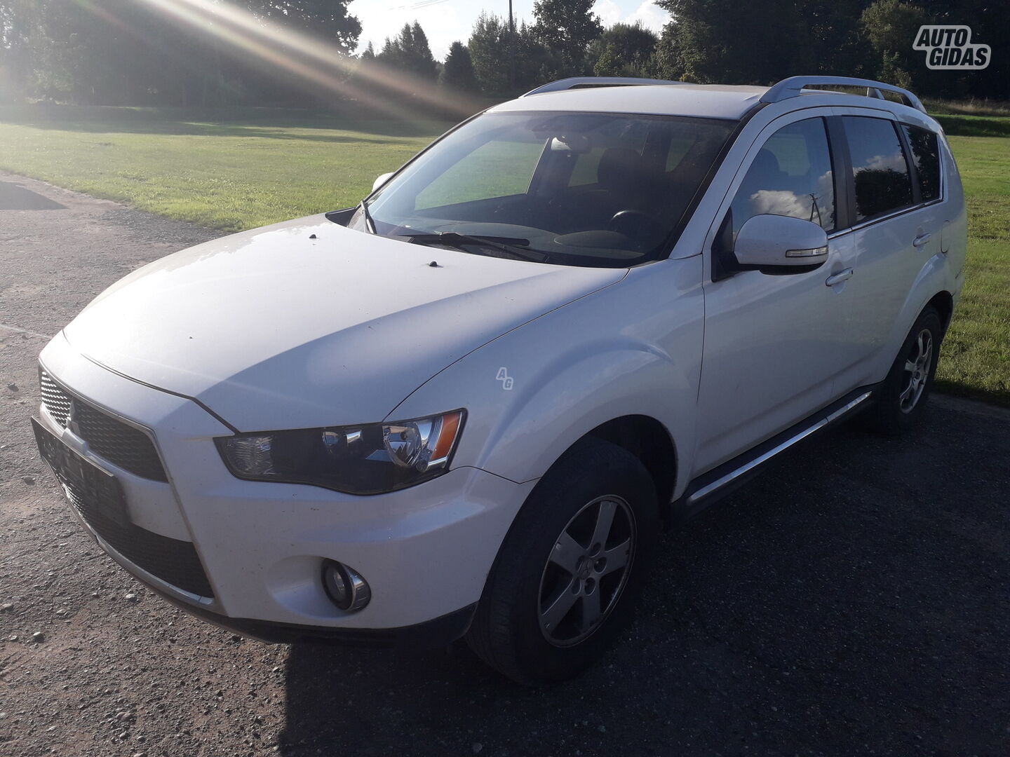 Mitsubishi Outlander II 2010 m dalys