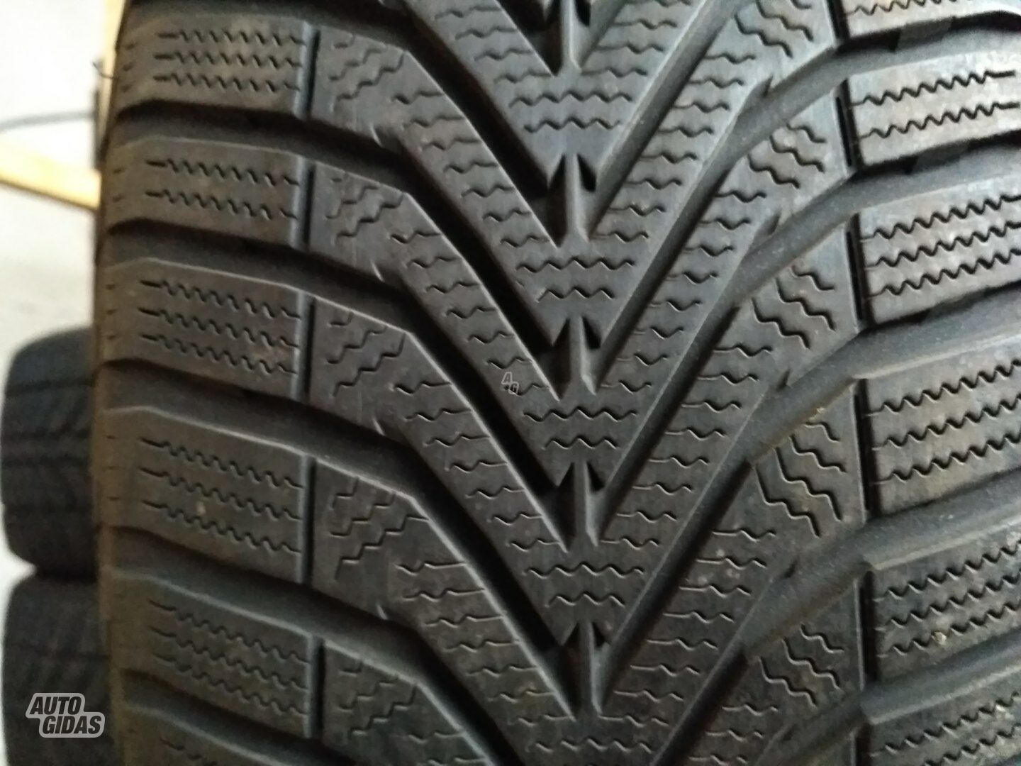 R16 universal tyres passanger car