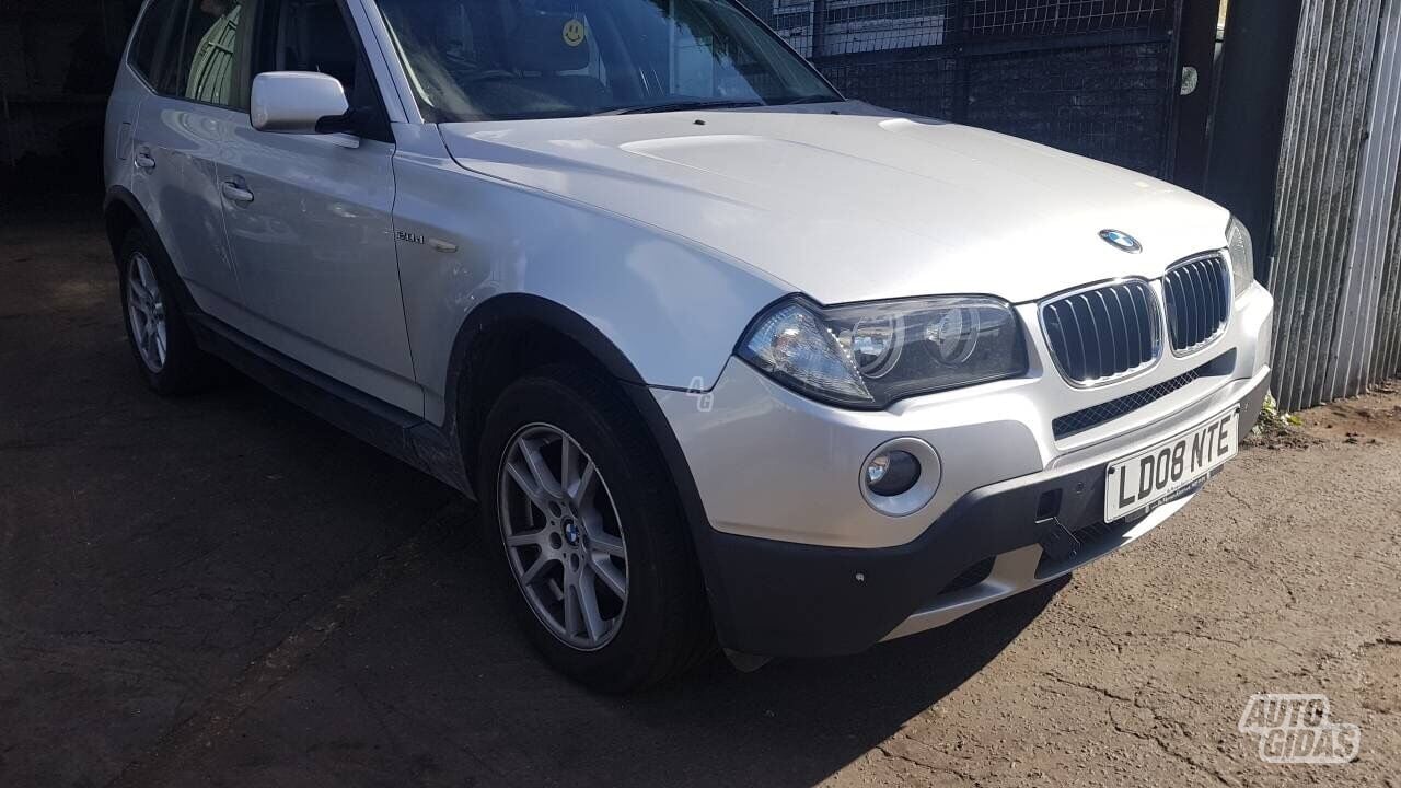 Bmw X3 E83 2008 m dalys