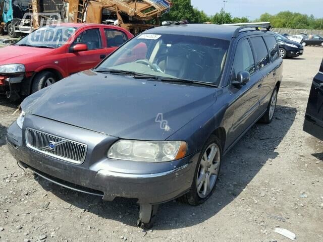 Volvo V70 II 2002 m dalys