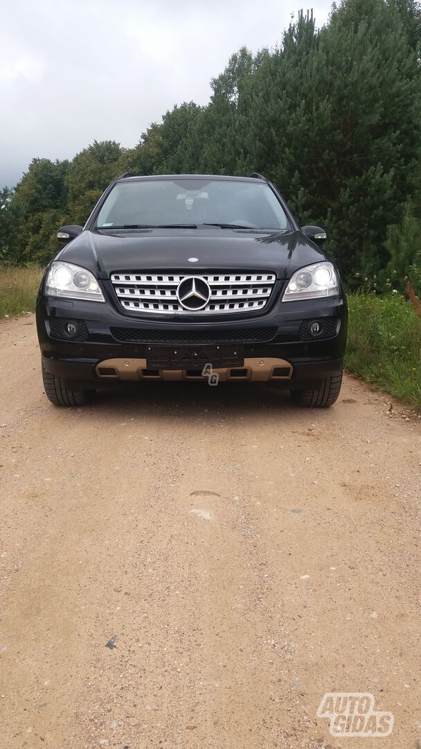 Mercedes-Benz Ml 500 W164 2008 г запчясти