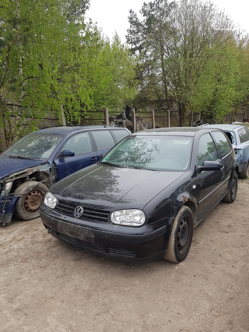 Volkswagen Golf 2002 m dalys