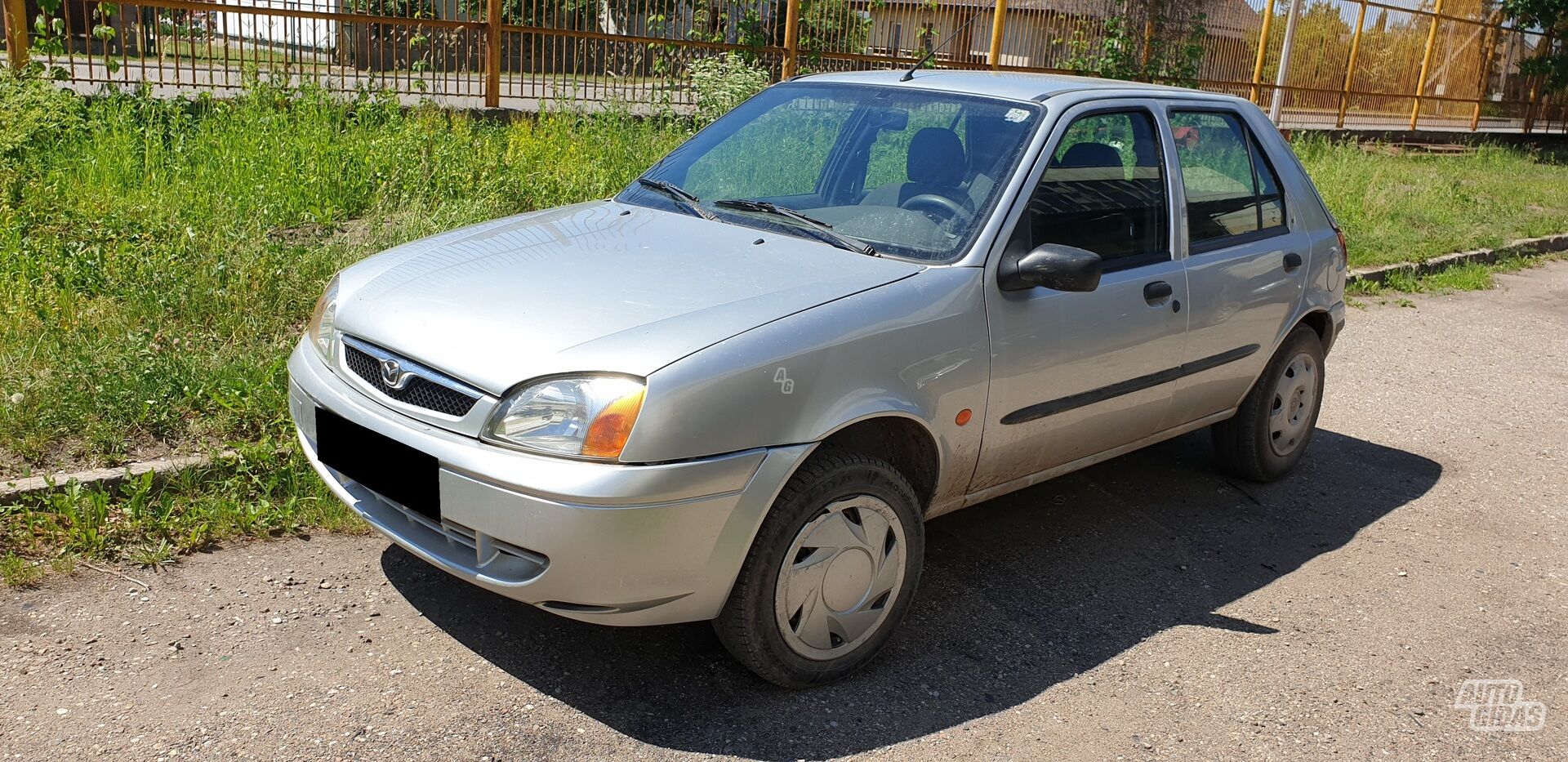 Mazda 121 37 kW 2002 m dalys