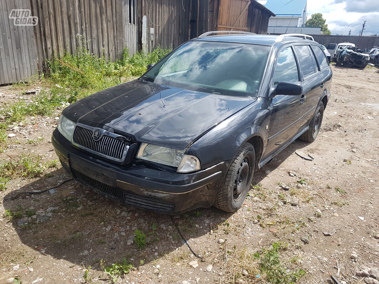 Skoda Octavia I 2000 m dalys