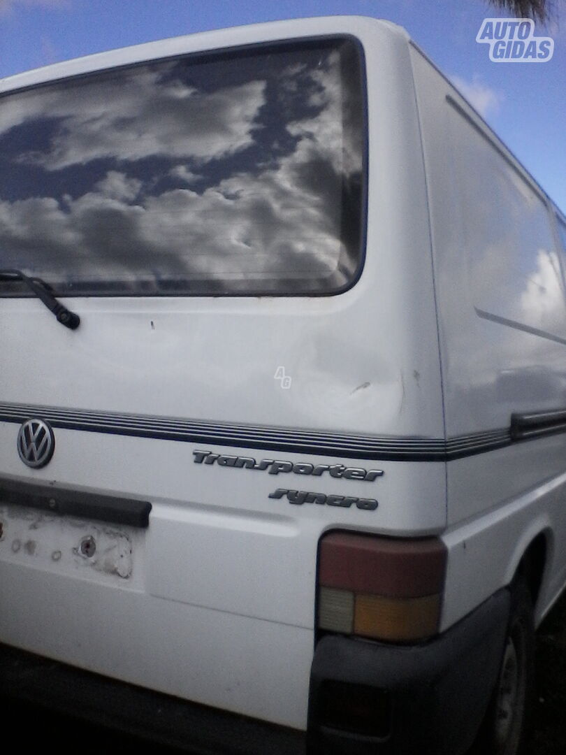 Volkswagen Transporter T4 1996 m dalys