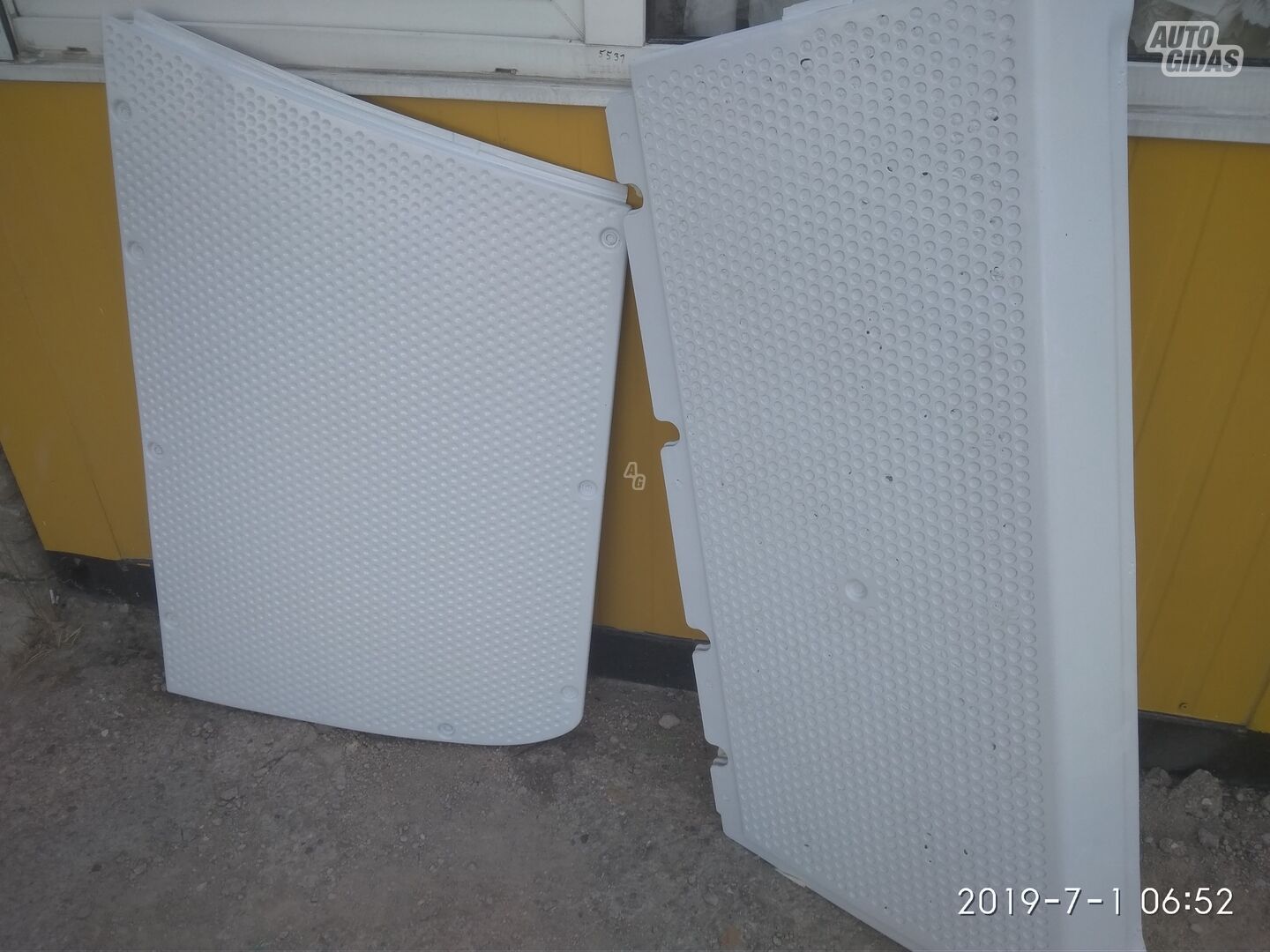 šaldytuvo apdailos , Priekaba, puspriekabė 2019 m dalys