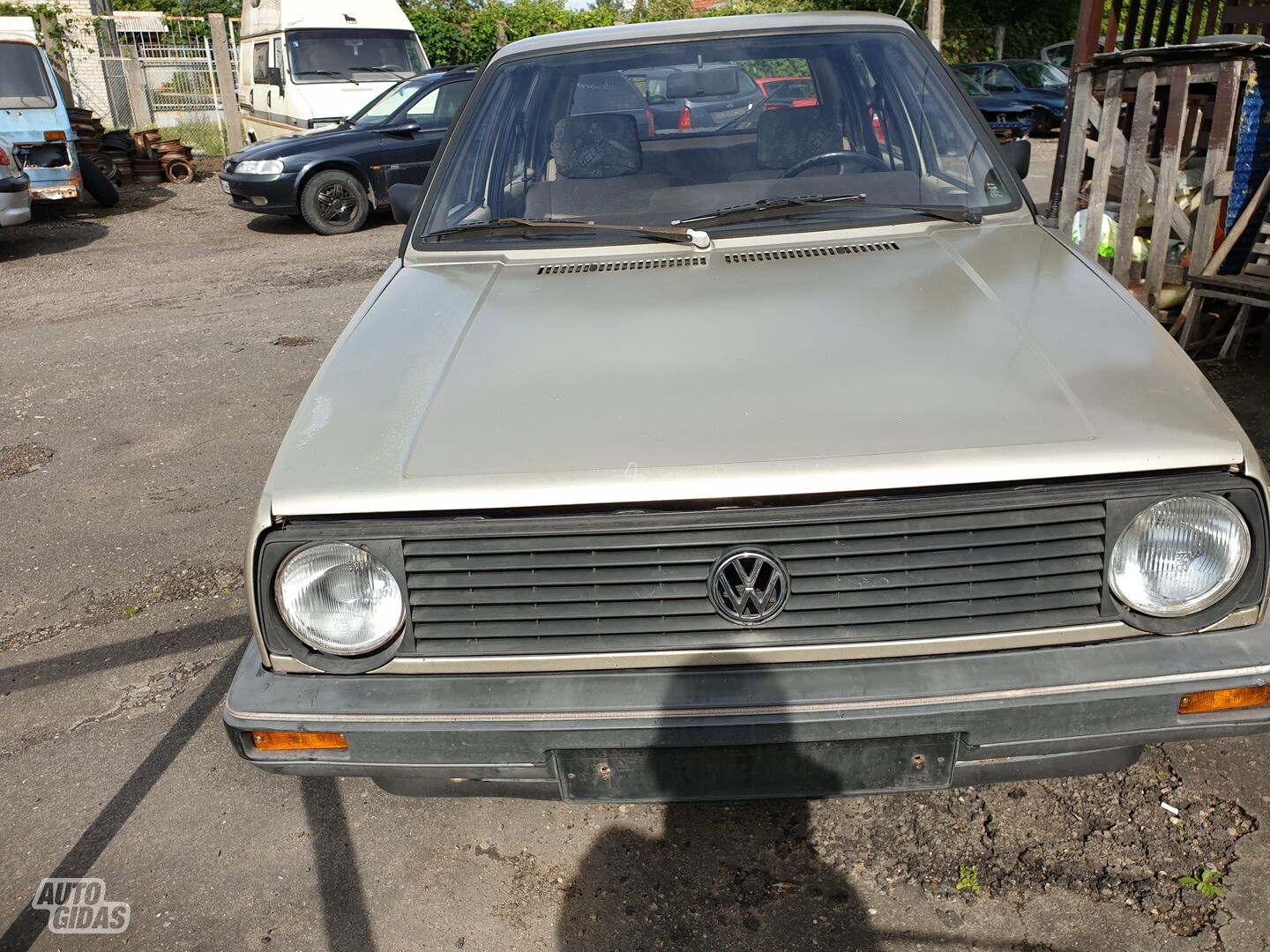 Volkswagen Golf 1984 y parts