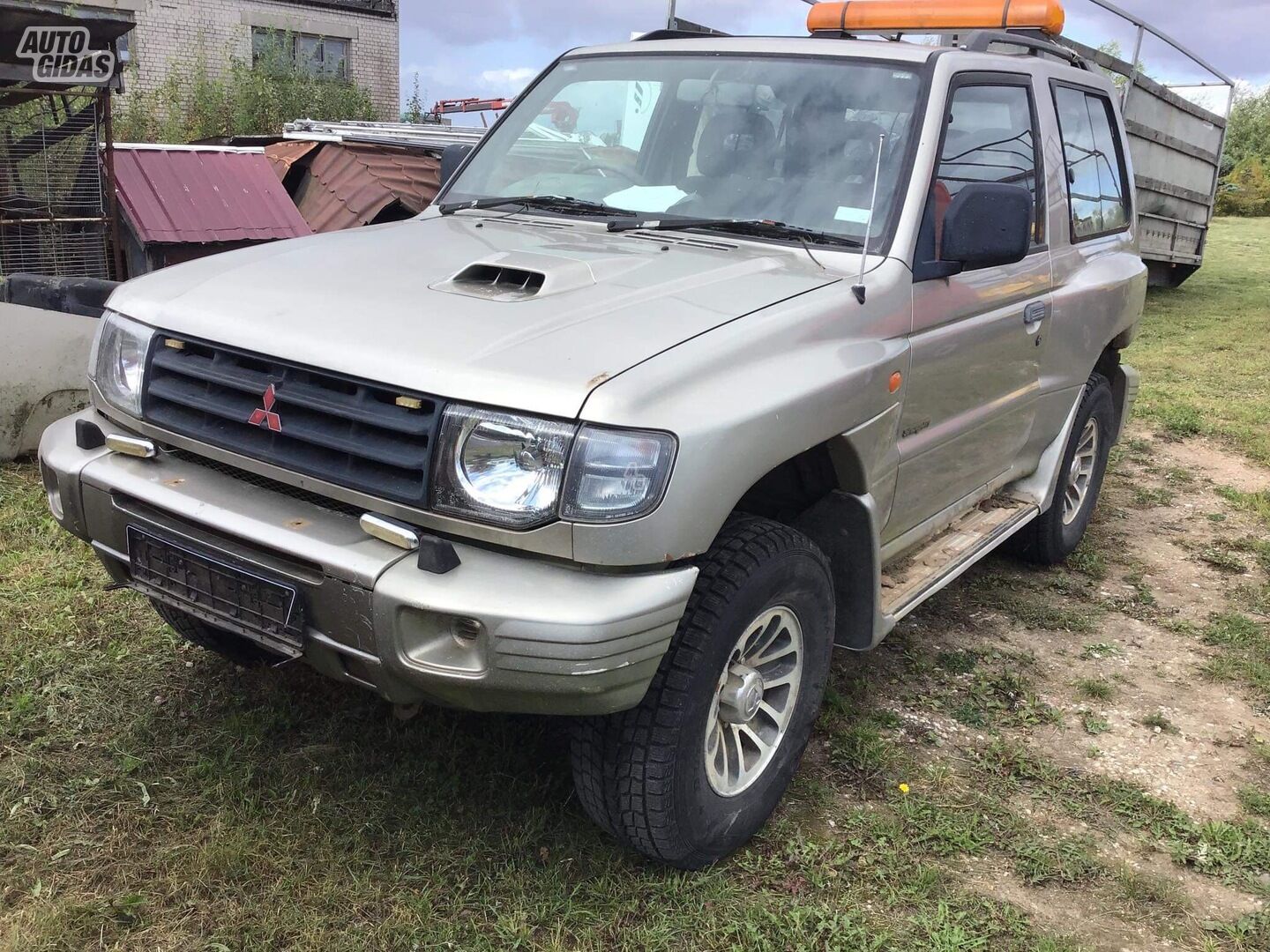 Mitsubishi Pajero 2000 m dalys