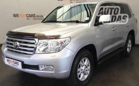 Toyota Land Cruiser V 2009 m dalys