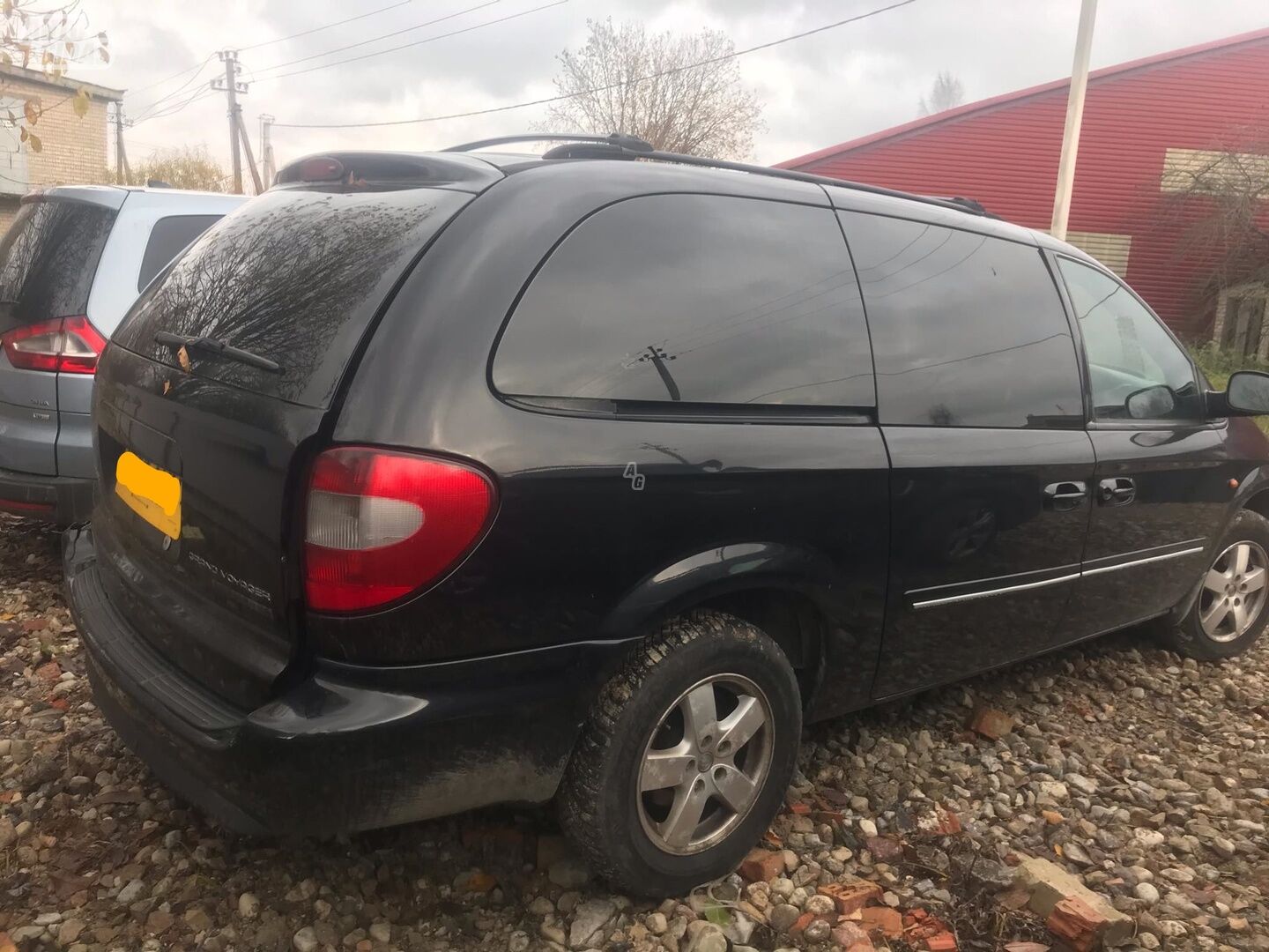 Chrysler Grand Voyager III 2006 m dalys