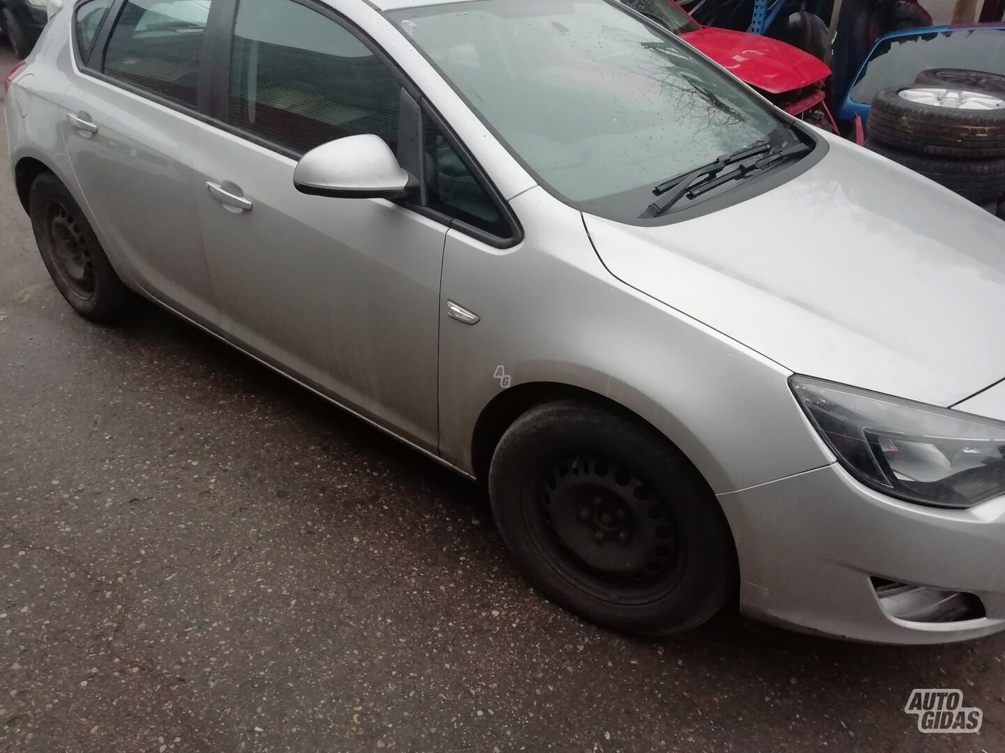Opel Astra III 2011 y parts
