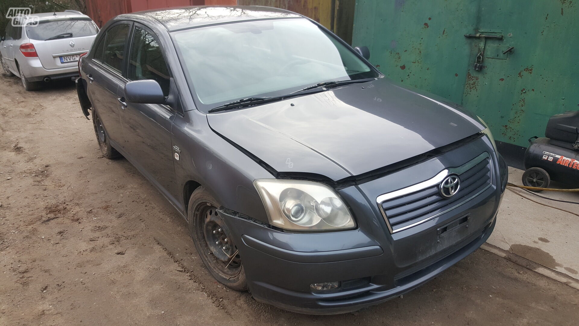 Toyota Avensis II 2.2D-CAT 1F6 2005 y parts