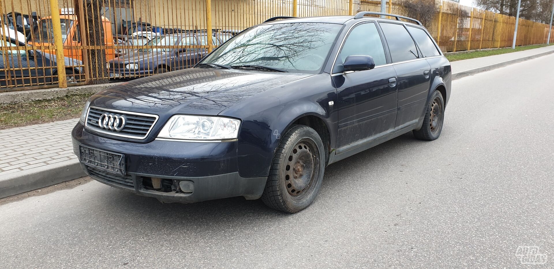 Audi A6 C5 132 kW 2000 г запчясти