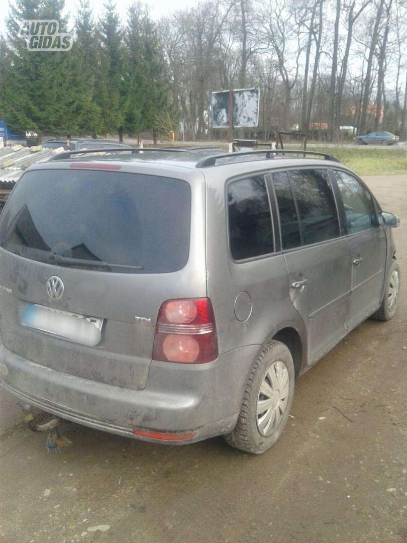 Volkswagen Touran 2008 y parts