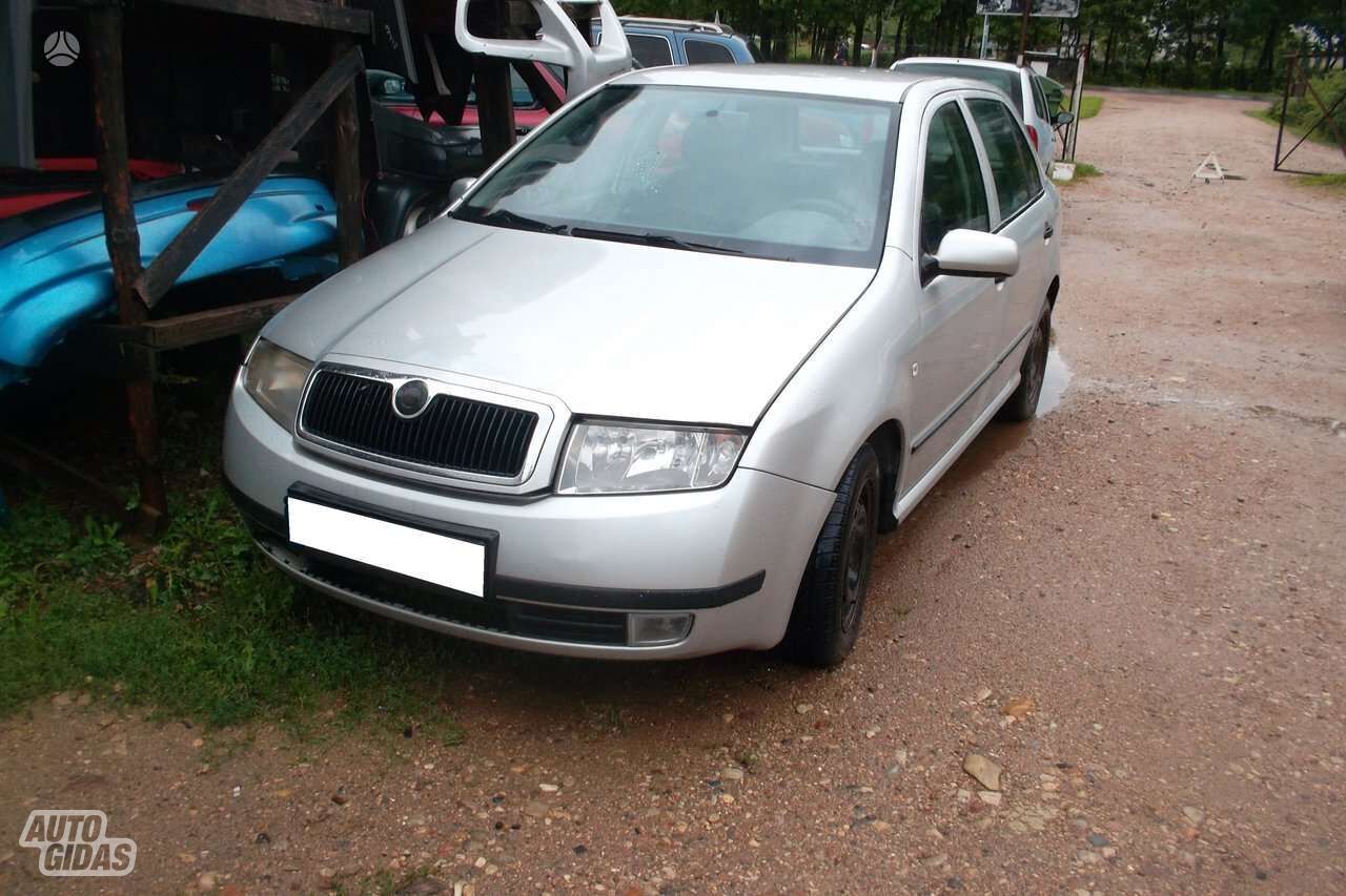 Skoda Fabia 2000 m dalys