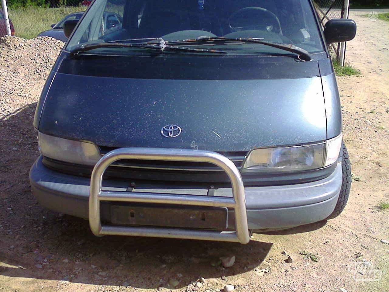 Toyota Previa 1994 m dalys