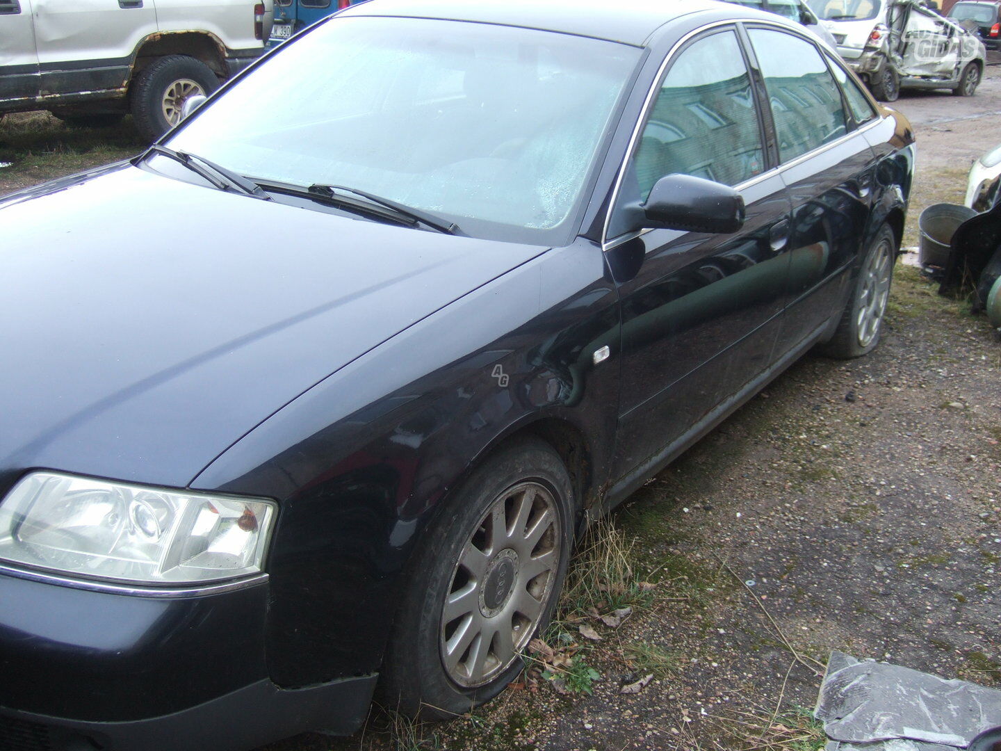 Audi A6 C5 2000 y parts