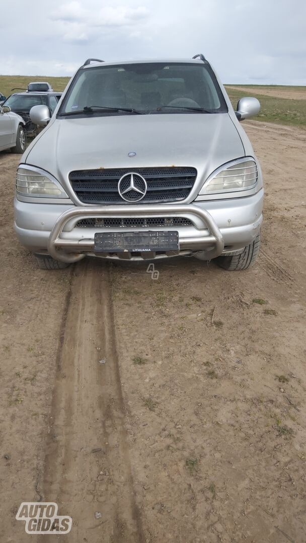 Mercedes-Benz Ml 320 W163 2000 y parts