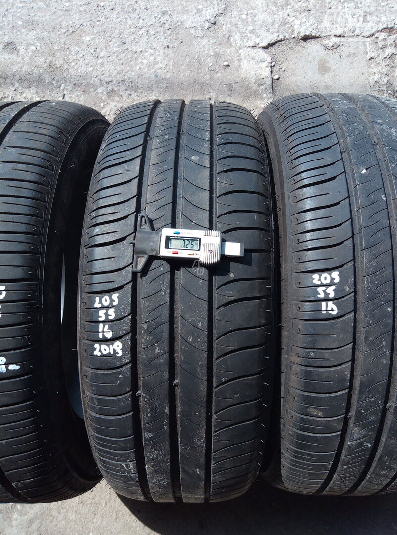 Michelin Dirbam sekmadieni R16 летние шины для автомобилей