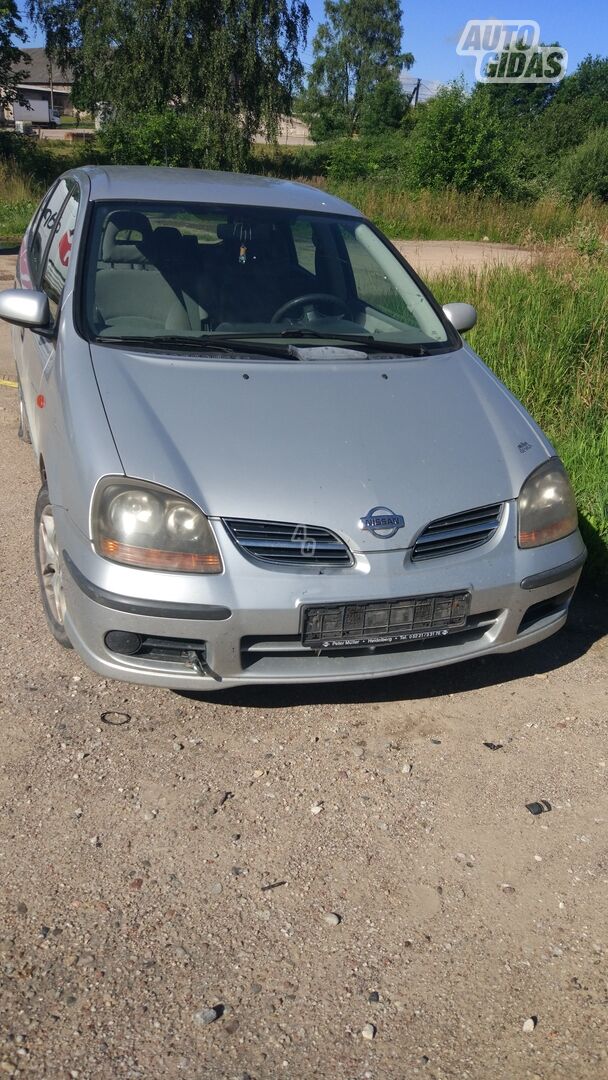 Nissan Almera Tino 2001 m dalys