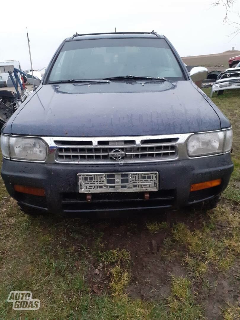 Nissan Pathfinder 1999 г запчясти