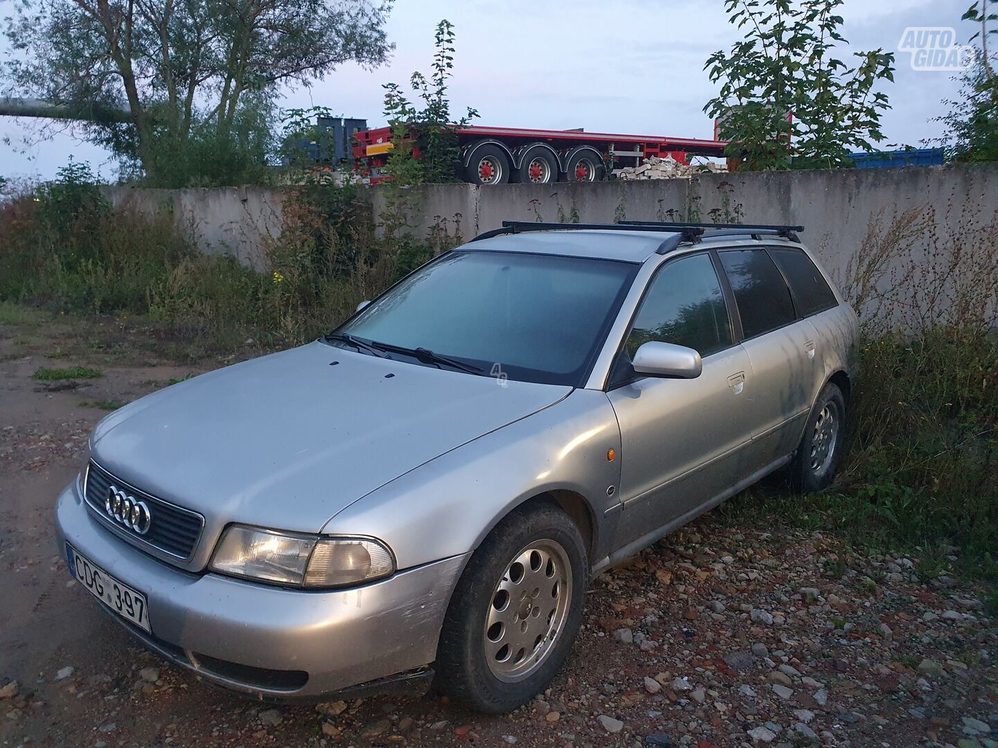 Audi A4 B5 1.9 DYZELIS 81 KW 1997 m dalys