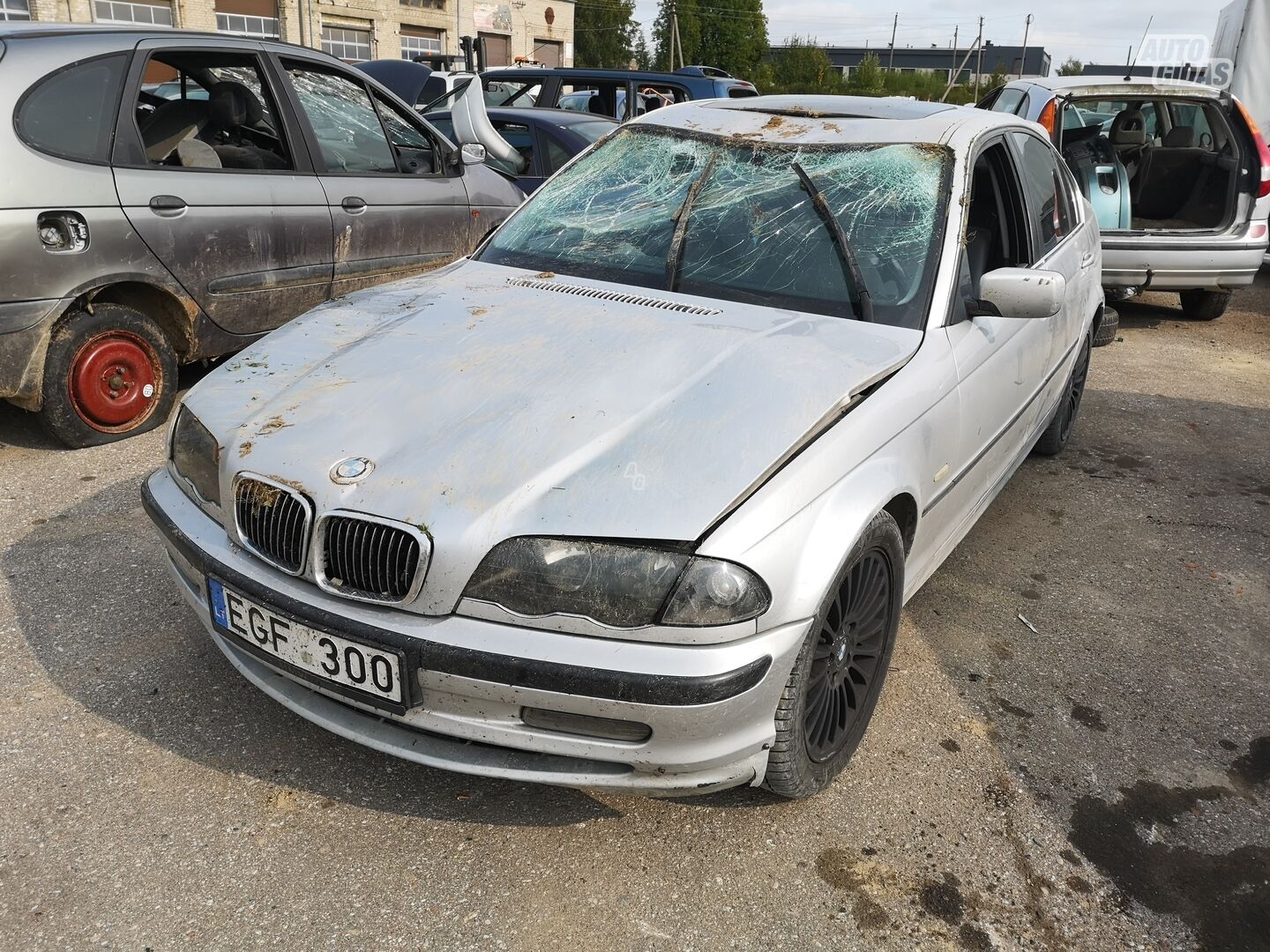 Bmw 330 2000 г запчясти