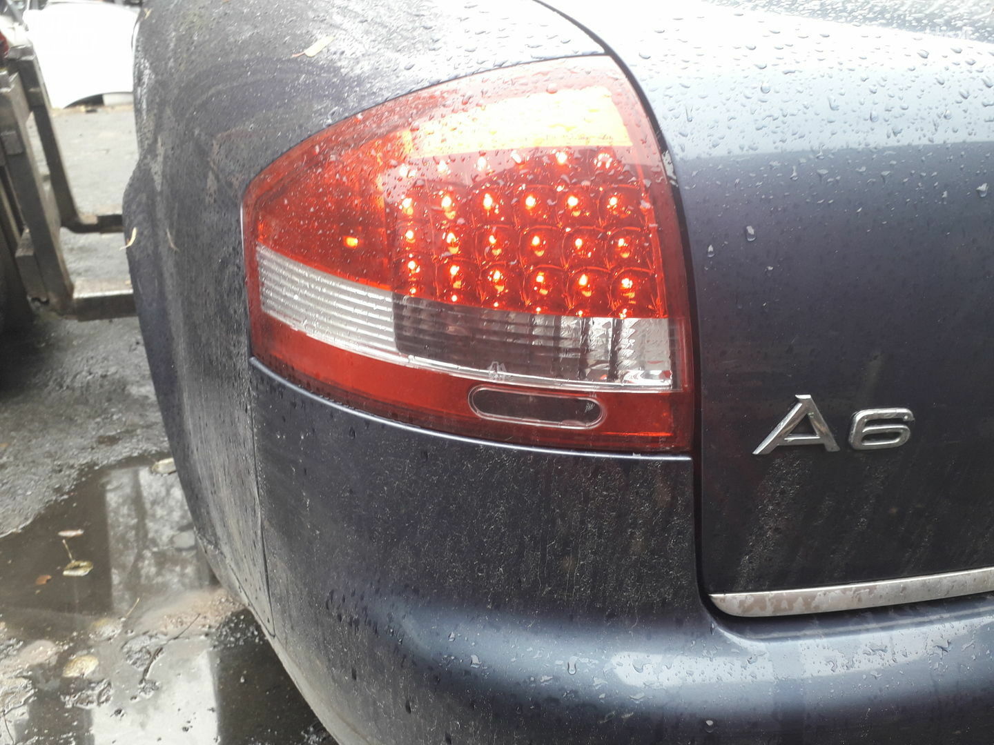 Audi A6 2002 г запчясти