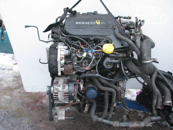 Renault Trafic F9A F9K F9Q F9 2004 m dalys