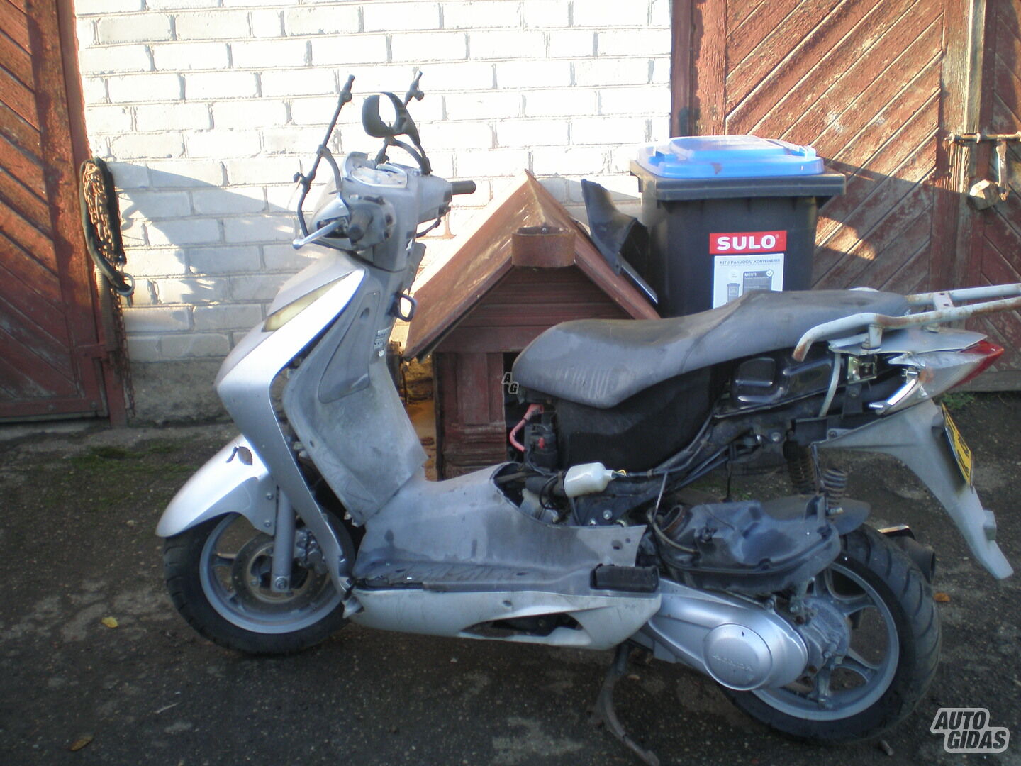 Scooter / moped Honda Dylan 2004 y parts