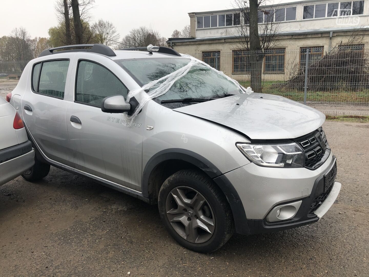 Dacia Sandero Stepway 2018 г запчясти
