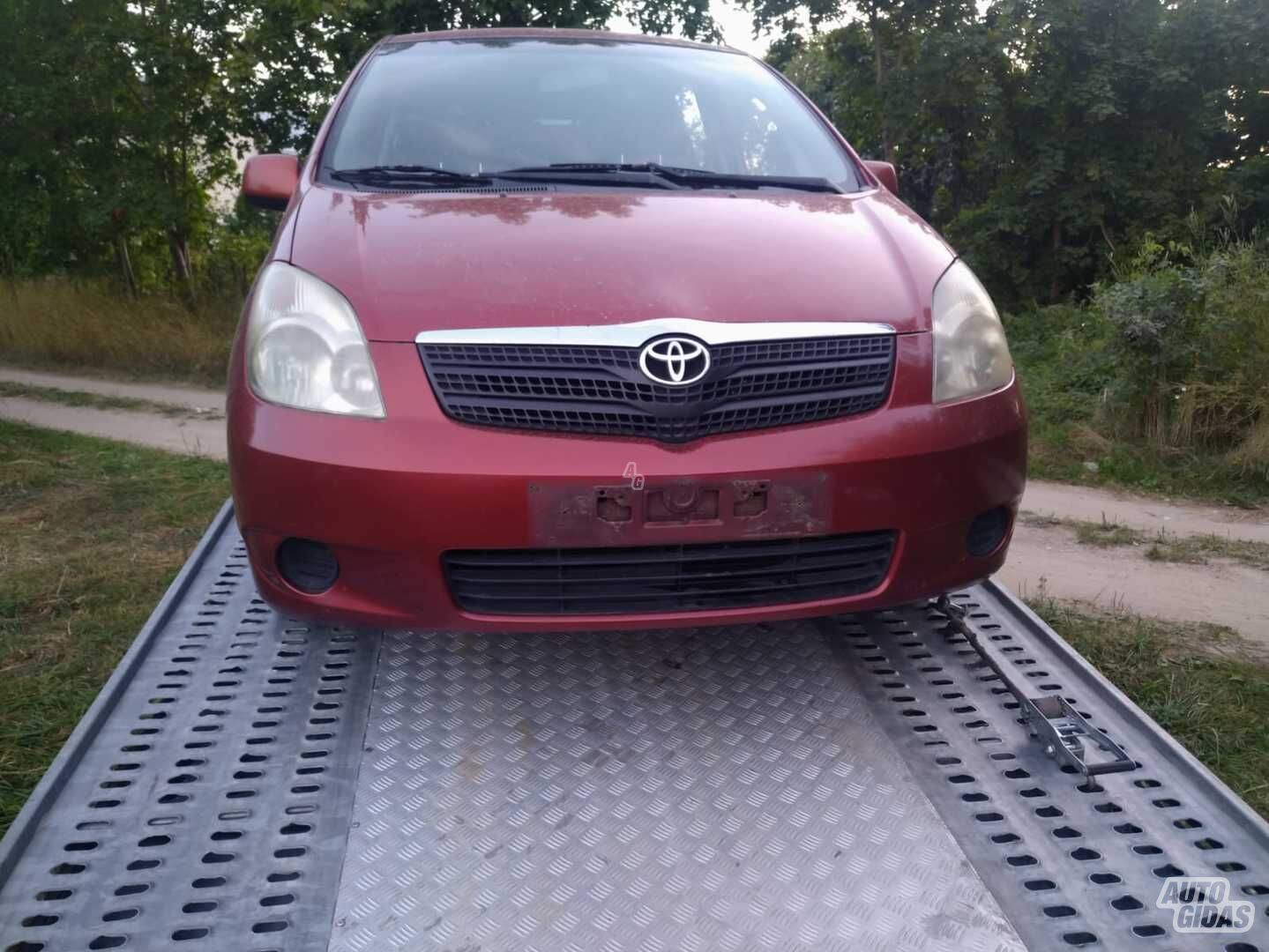 Toyota Corolla Verso 2003 г запчясти