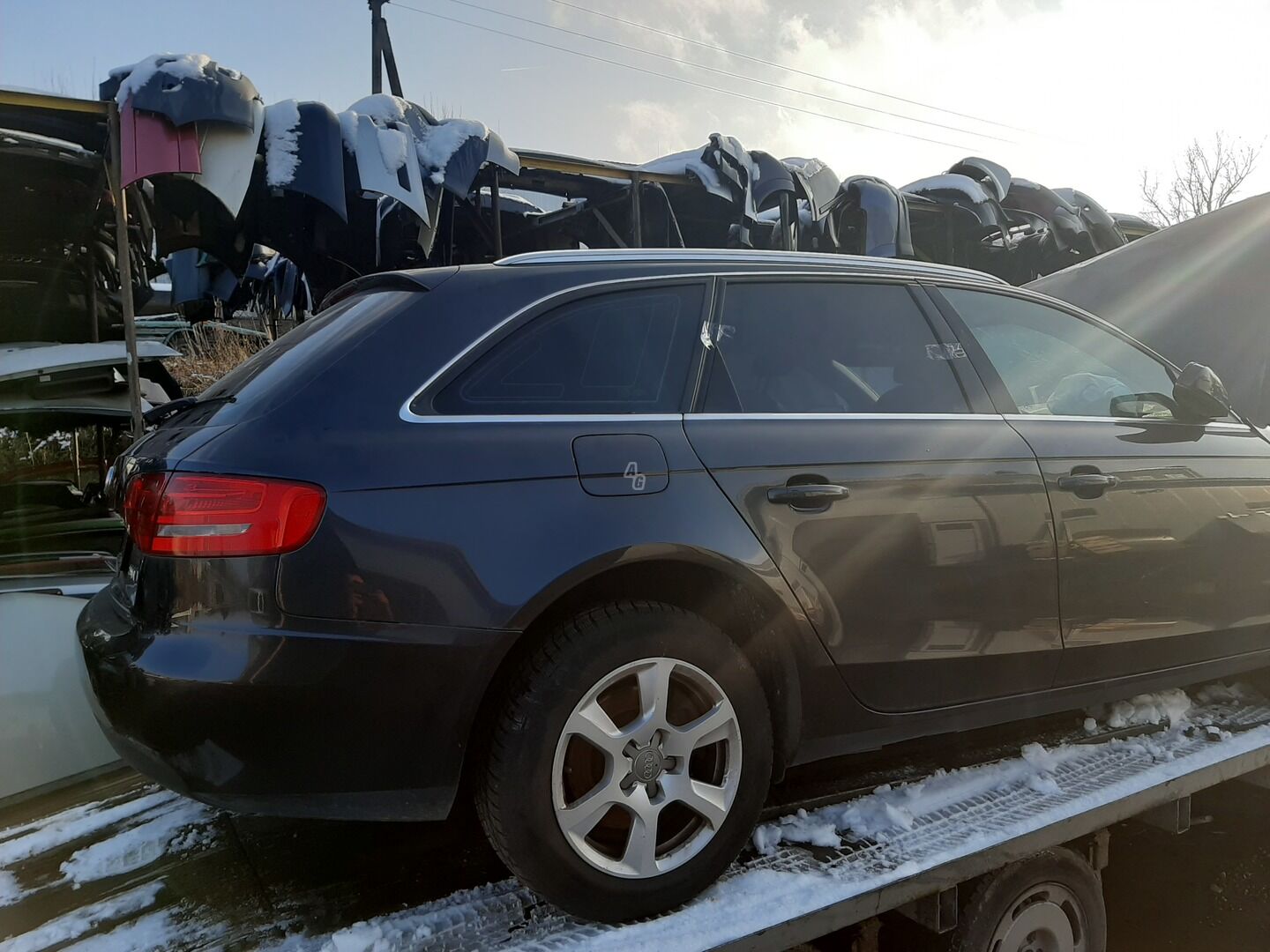 Audi A4 2009 y parts