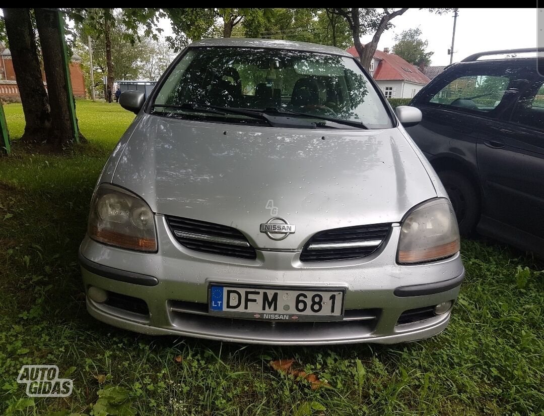 Nissan Almera Tino 2002 y parts