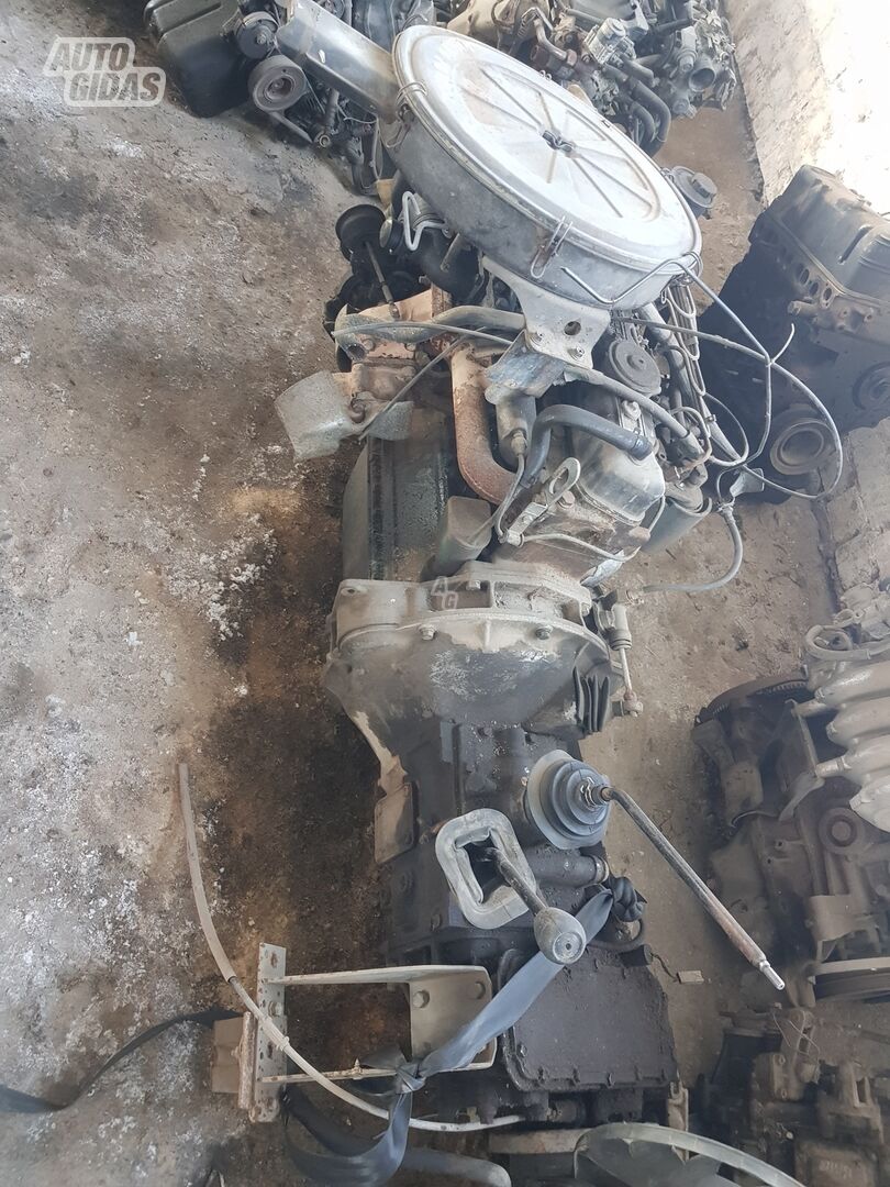 Nissan Patrol 1989 y parts