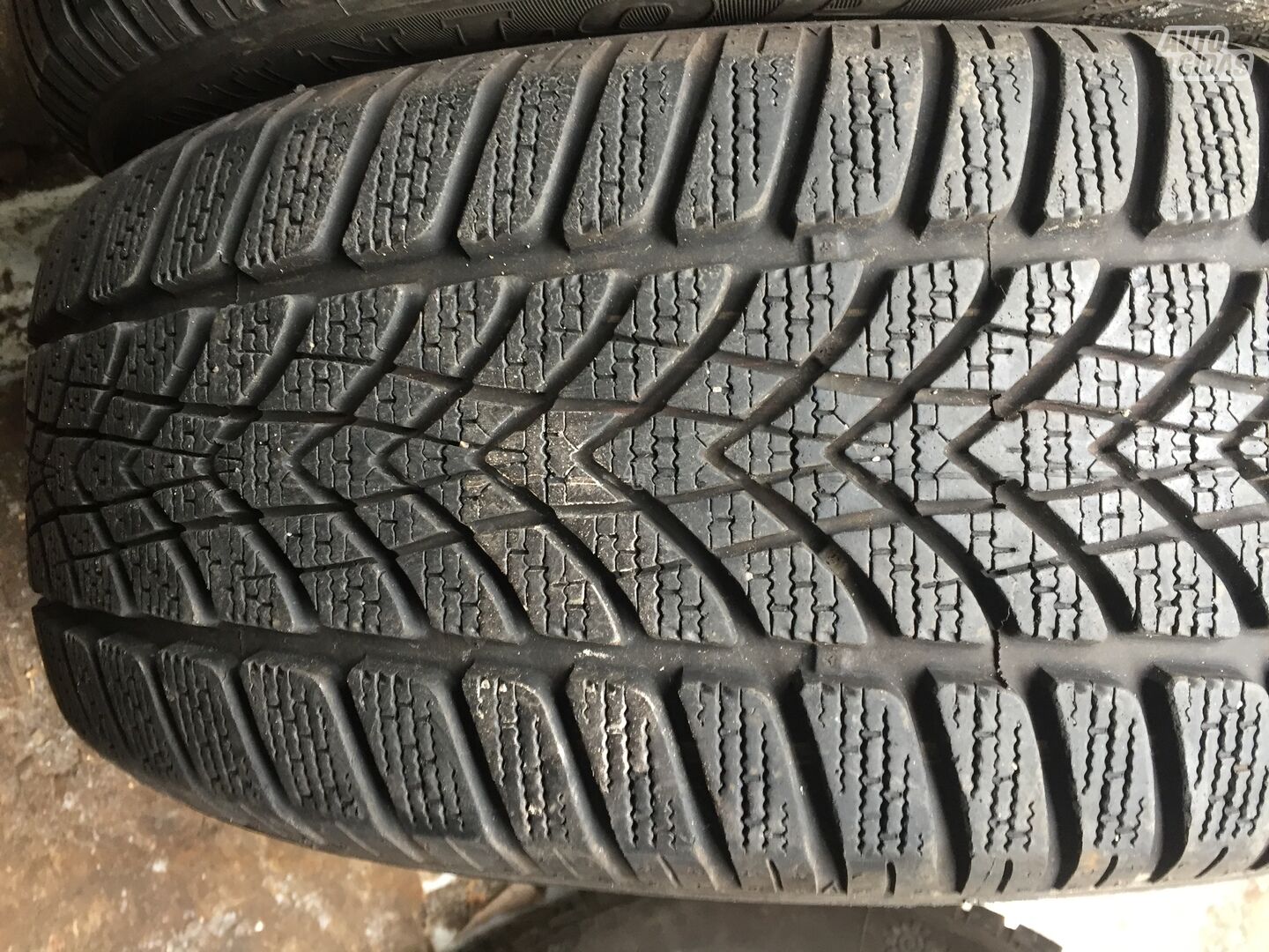 Dunlop R16 зимние шины для автомобилей
