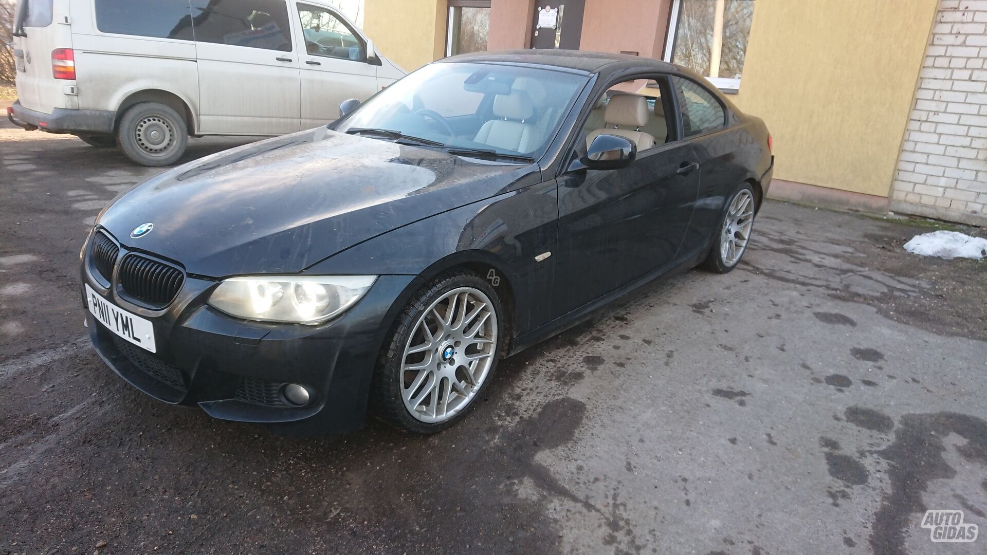 Bmw 330 2011 y parts